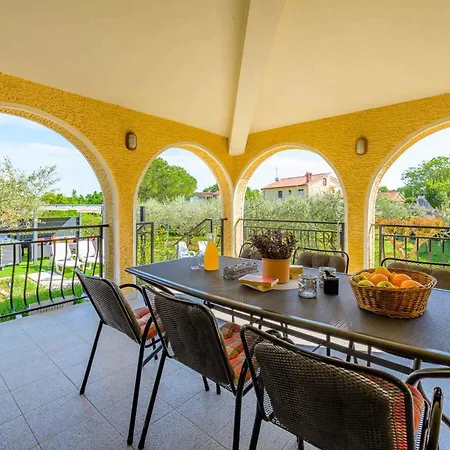 アパート In - Istrien 51992 *